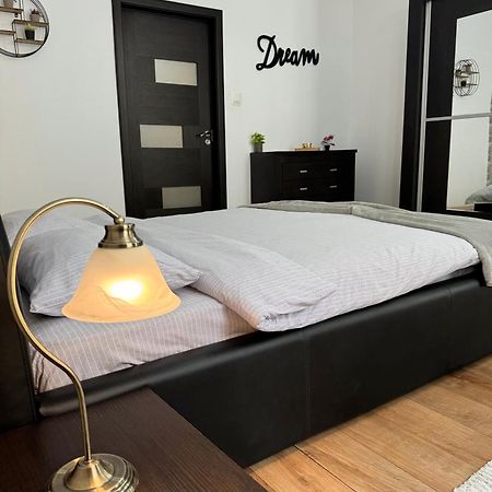 Ada'S Luxury Apartament&Studio - Old City Braşov Eksteriør bilde