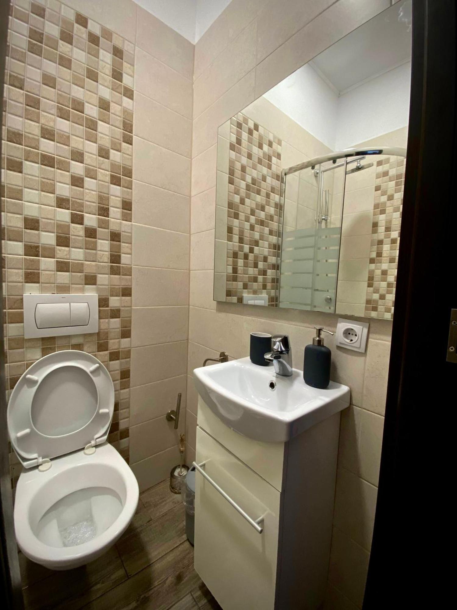 Ada'S Luxury Apartament&Studio - Old City Braşov Eksteriør bilde