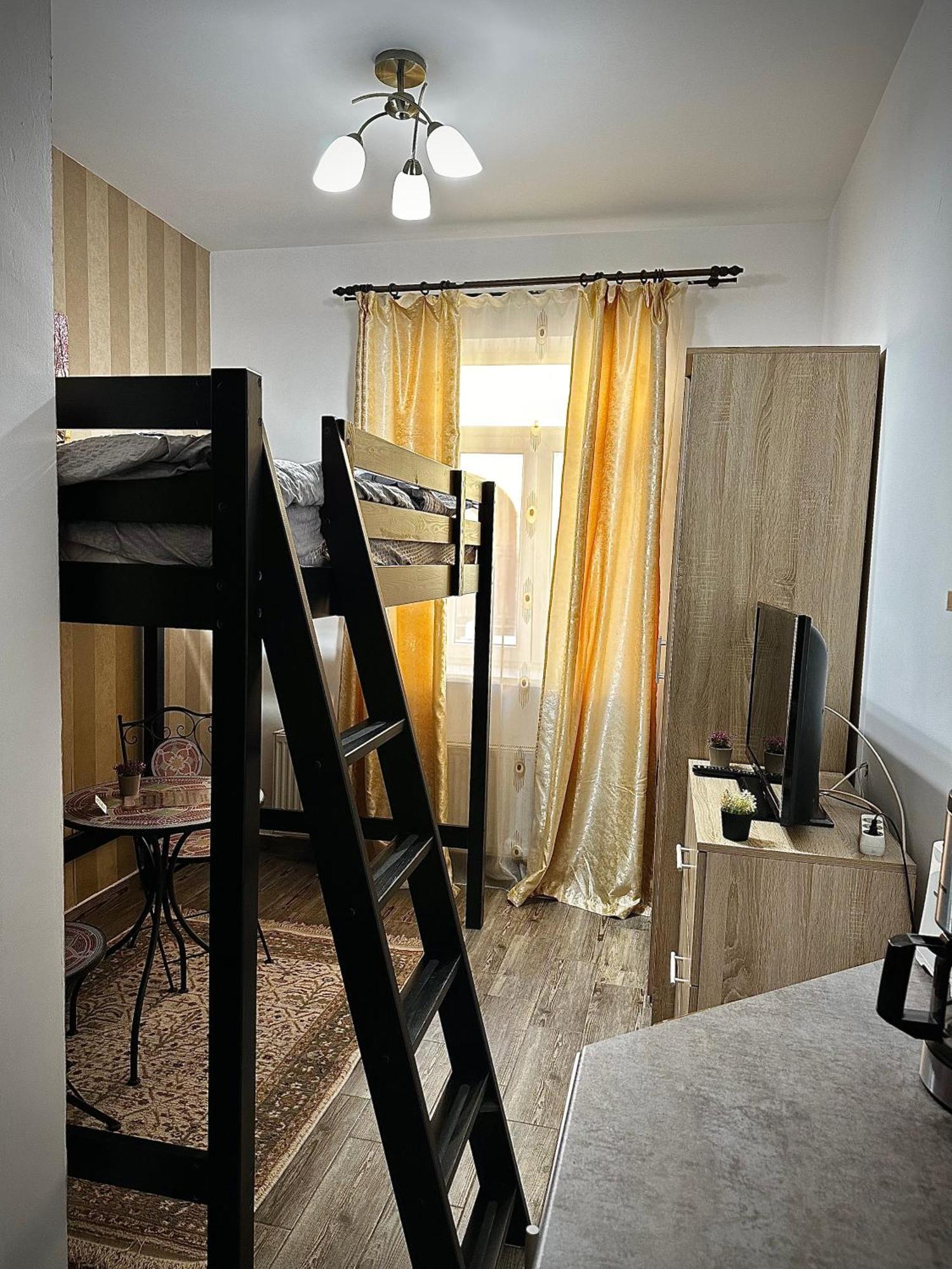 Ada'S Luxury Apartament&Studio - Old City Braşov Eksteriør bilde