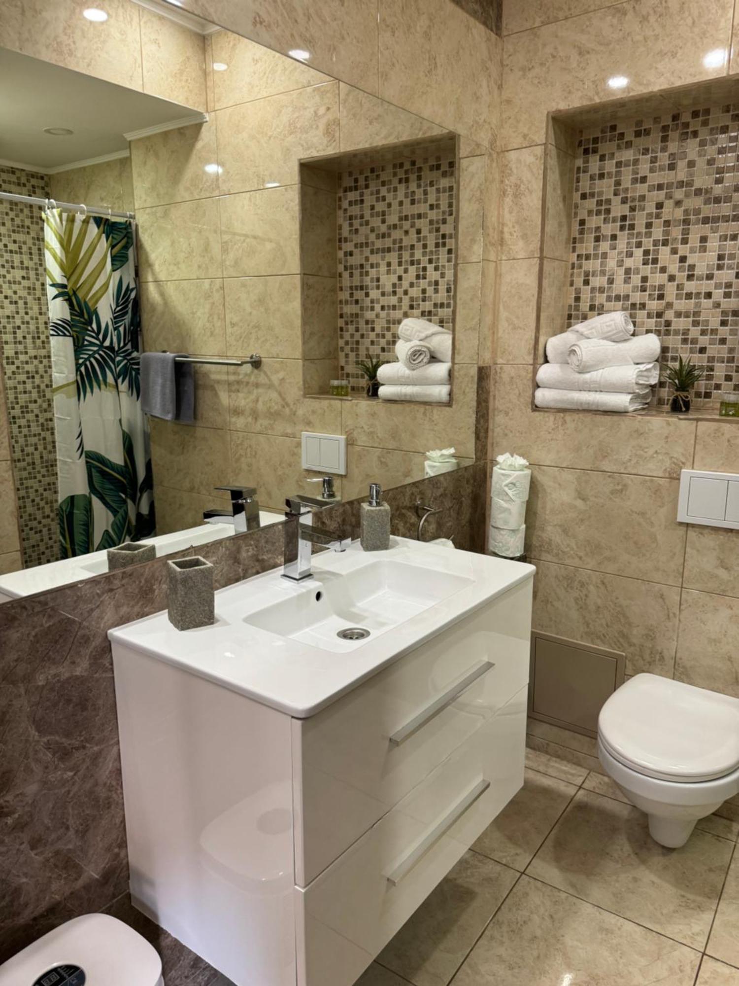 Ada'S Luxury Apartament&Studio - Old City Braşov Eksteriør bilde
