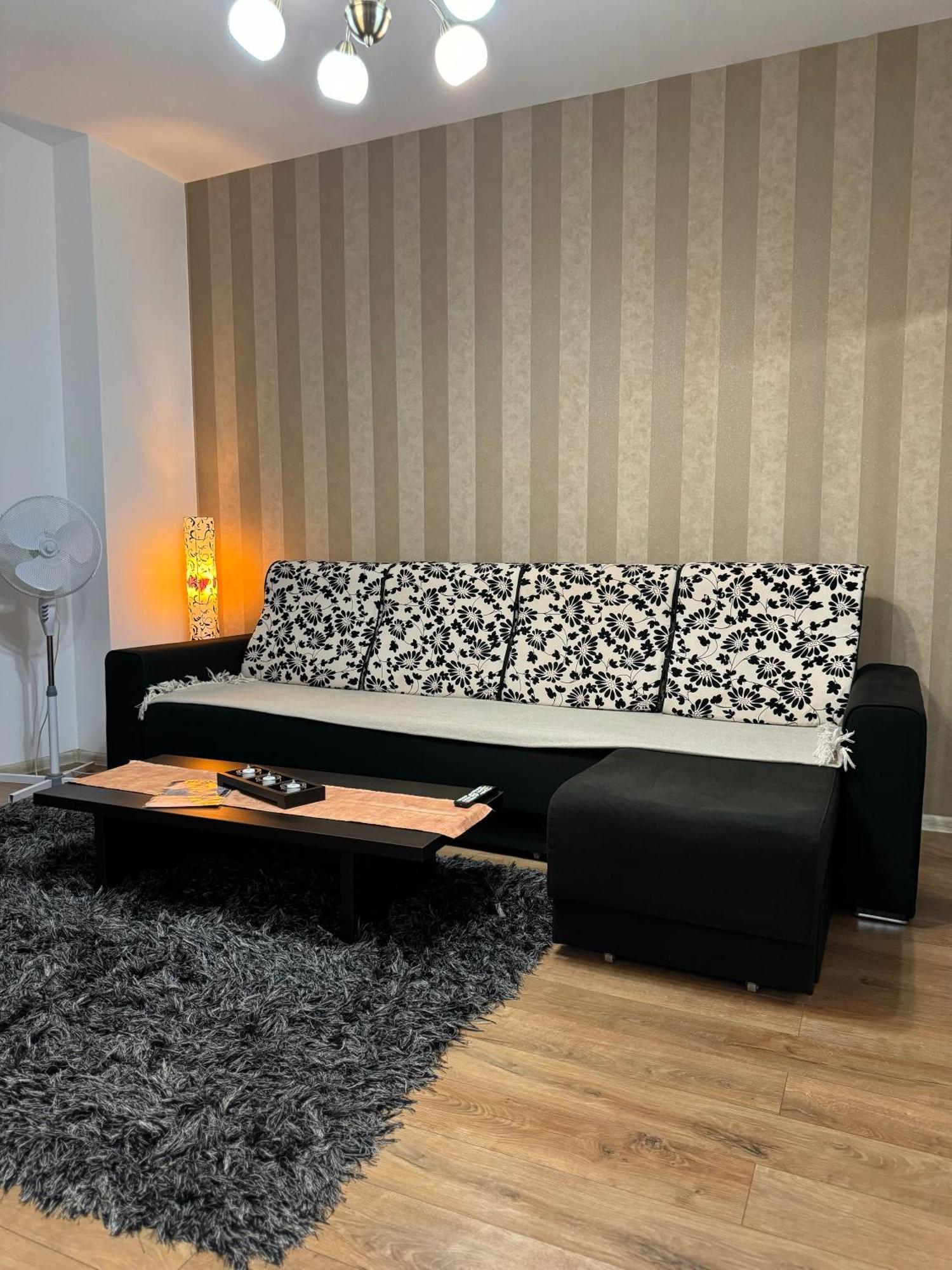 Ada'S Luxury Apartament&Studio - Old City Braşov Eksteriør bilde